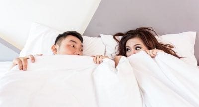 Postura al dormir de la pareja
